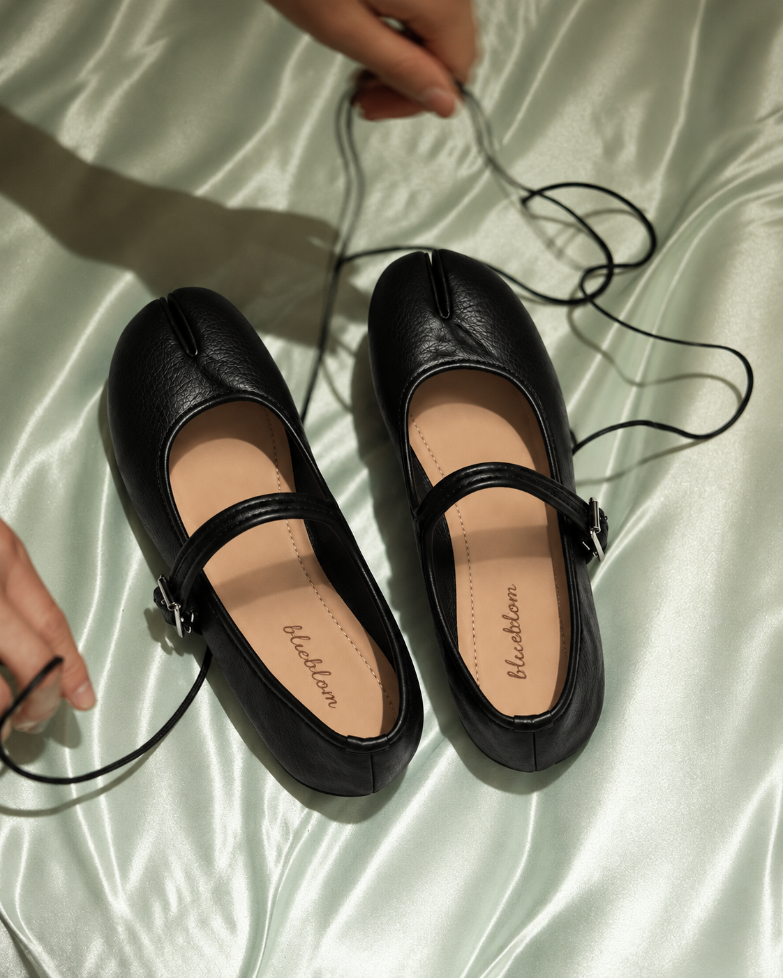 Black Round Toe Mary-Janes Tabi Shoes