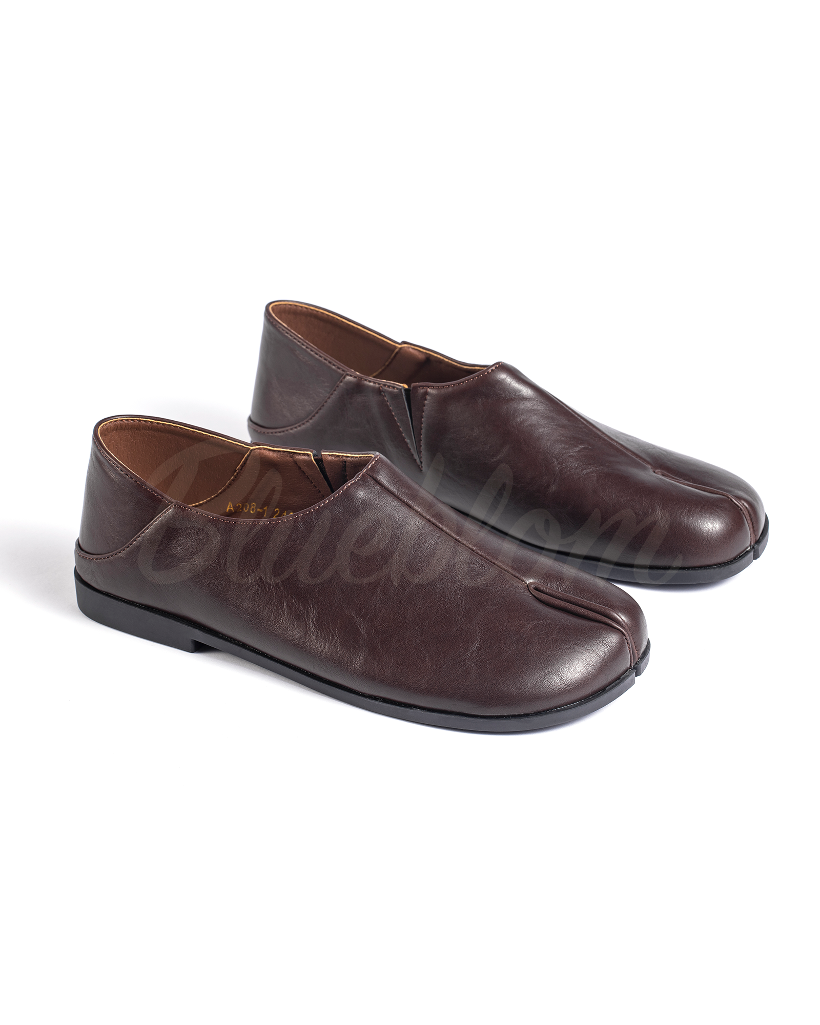 Brown Simple Tabi Shoes