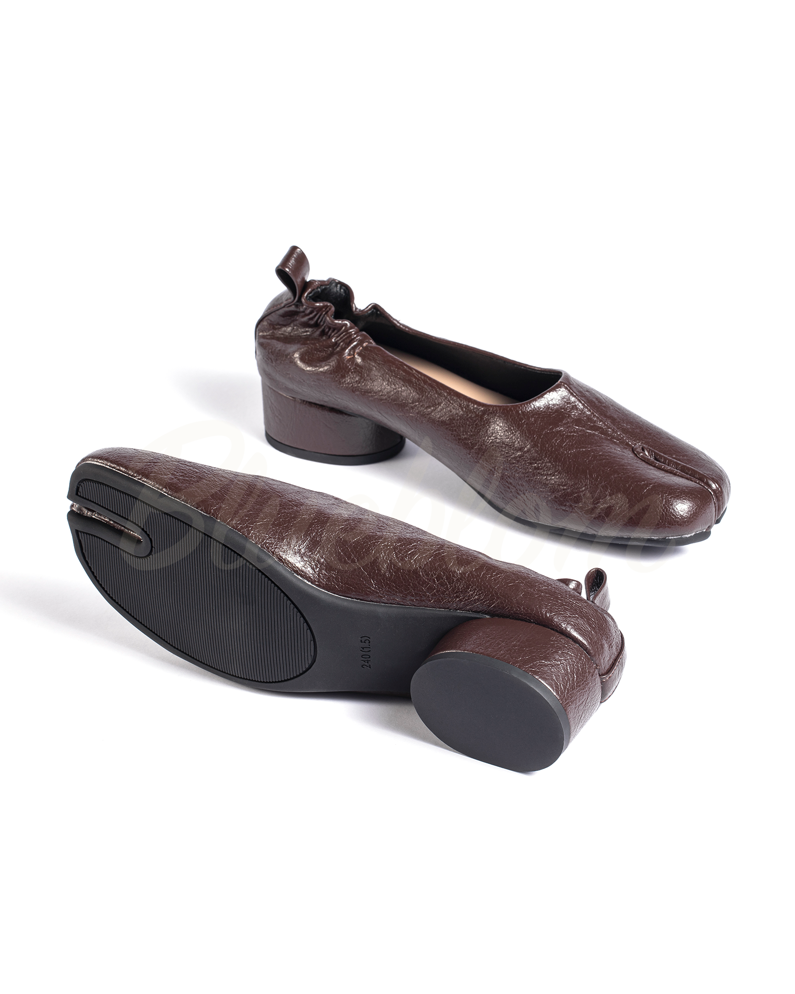 Brown Thick Heeled Pleated Tabi Shoes