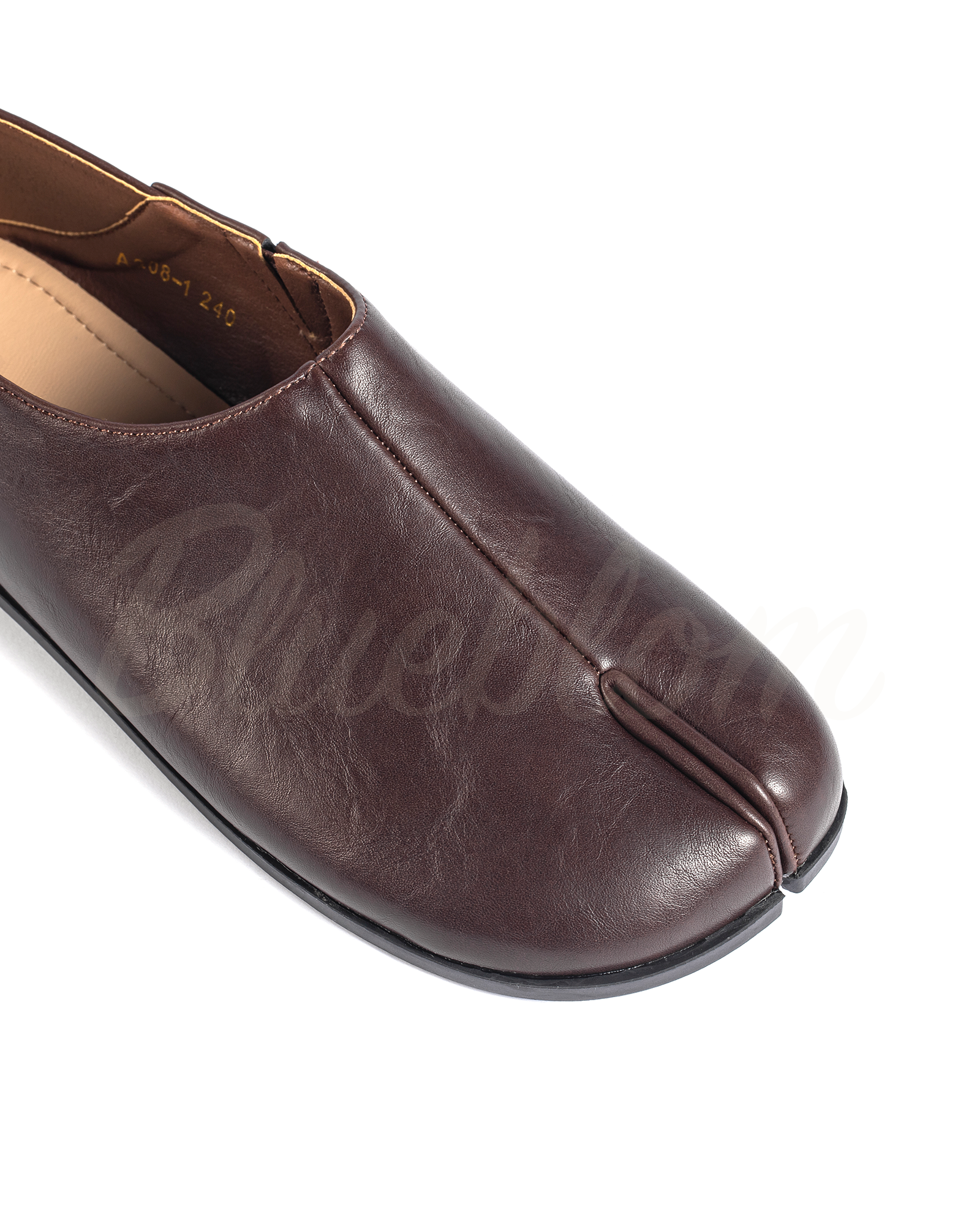 Brown Simple Tabi Shoes