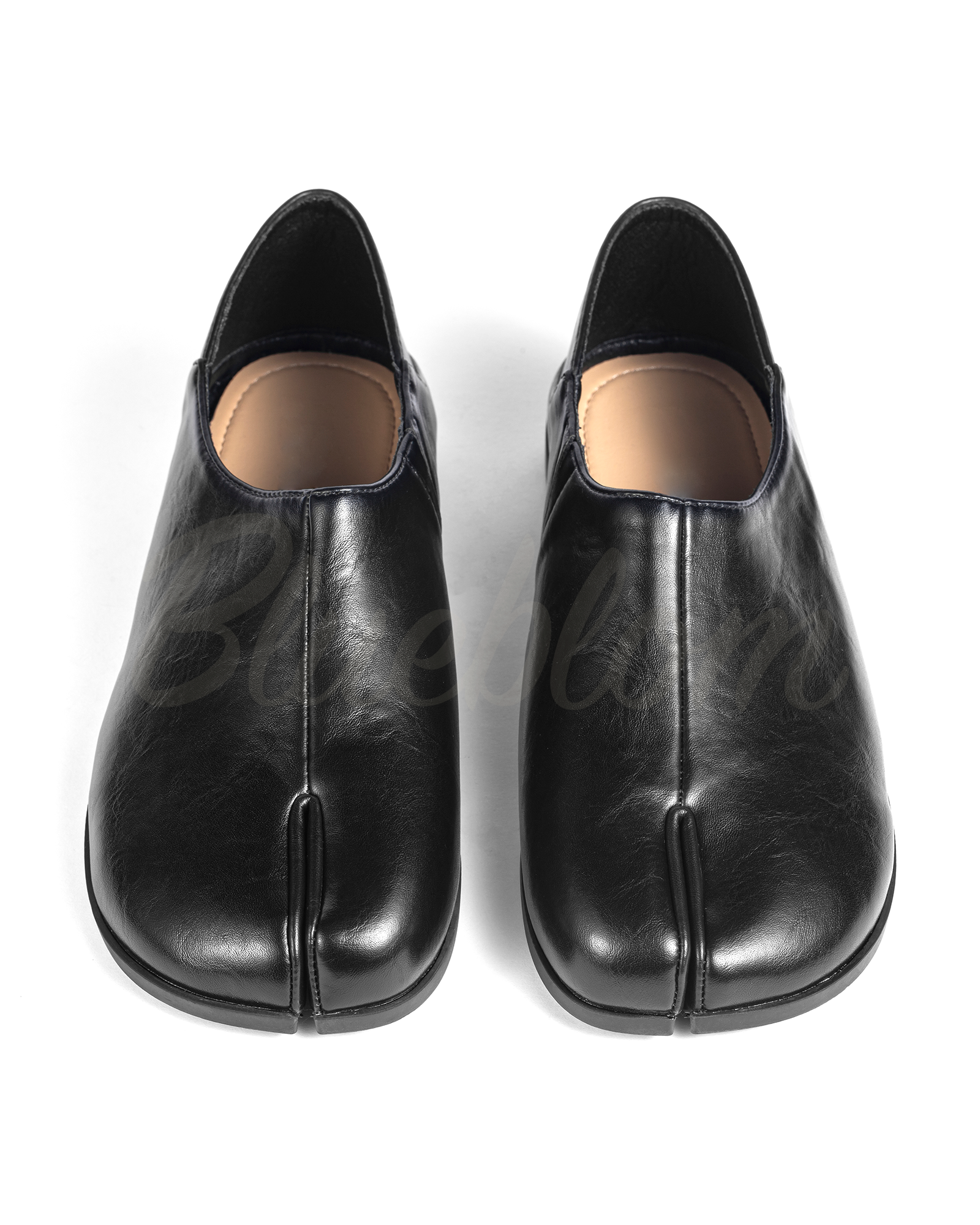 Black Simple Tabi Shoes