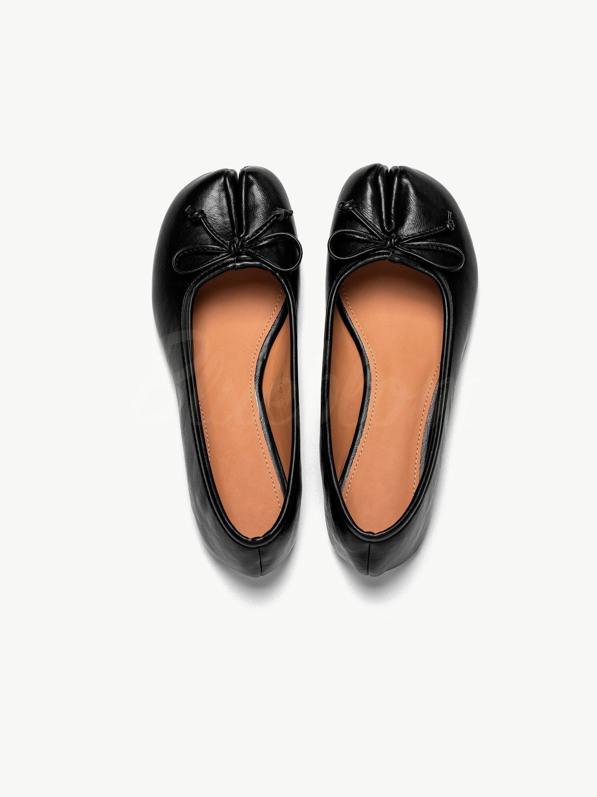 Black bowknot tabi shoes