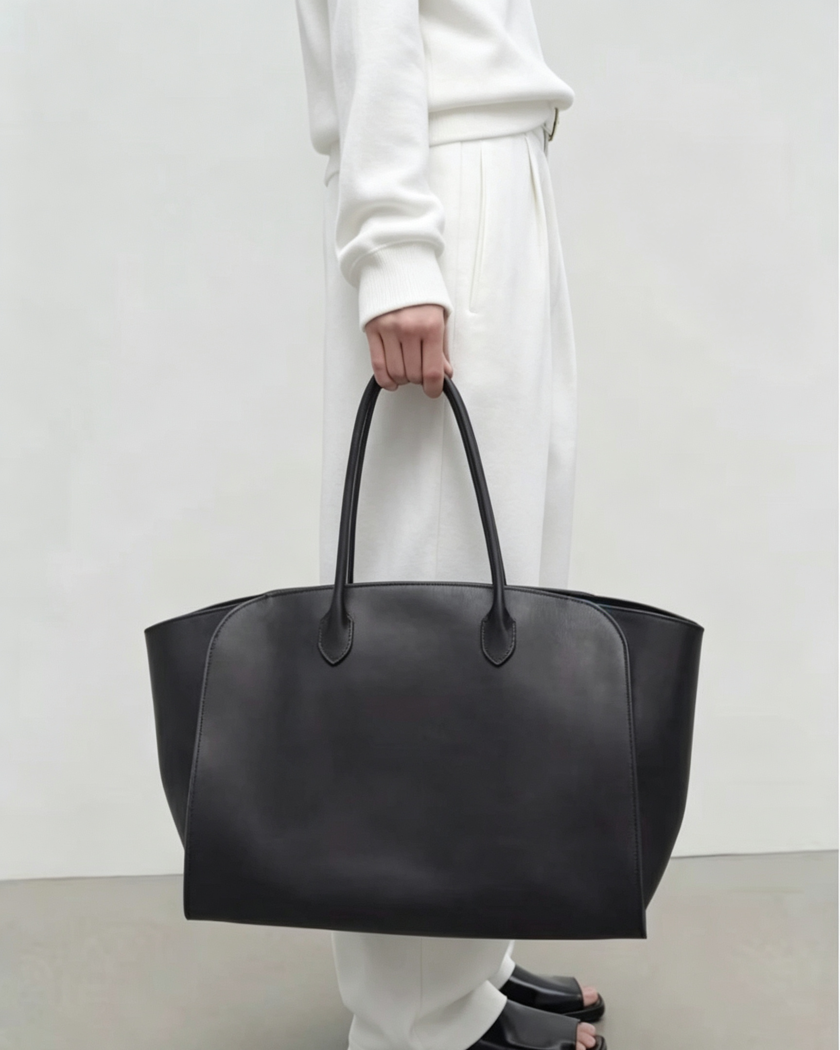Polished Saddle Calfskin Marlo 17 Tote Bag Black