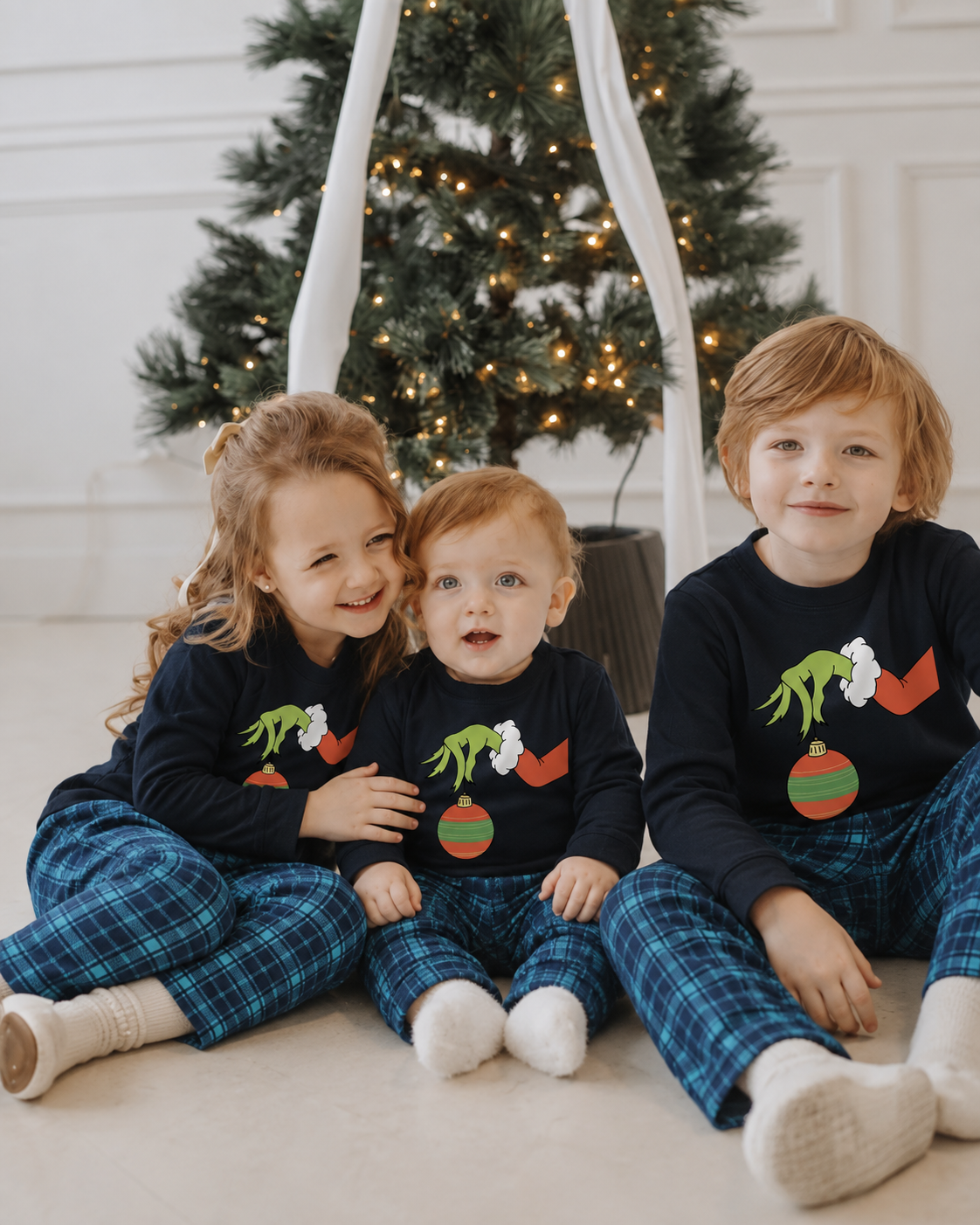Grinch palm-Blue Plaid Family Grinch Christmas Pajamas