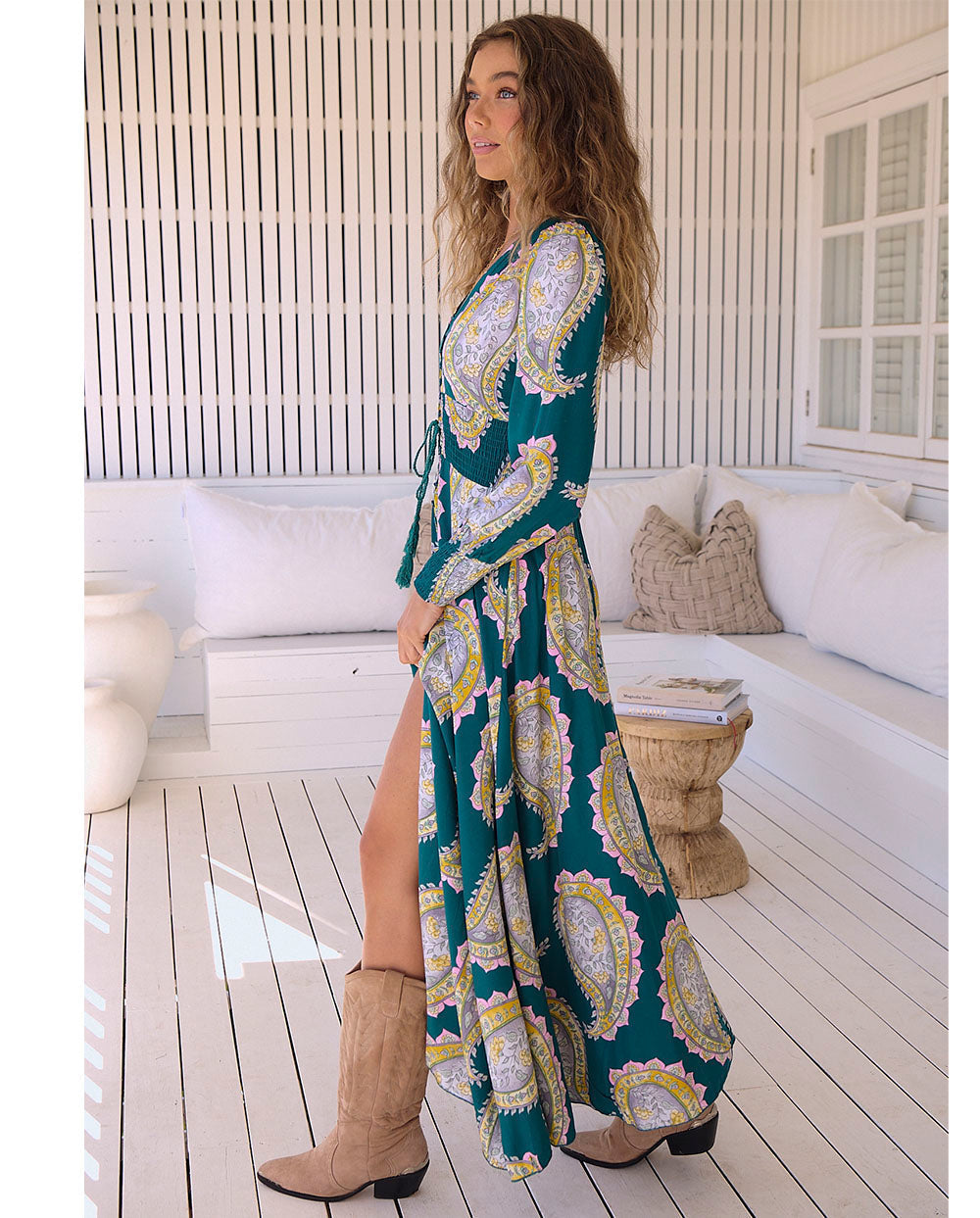 Grace BohoMaxi dress with long sleeves